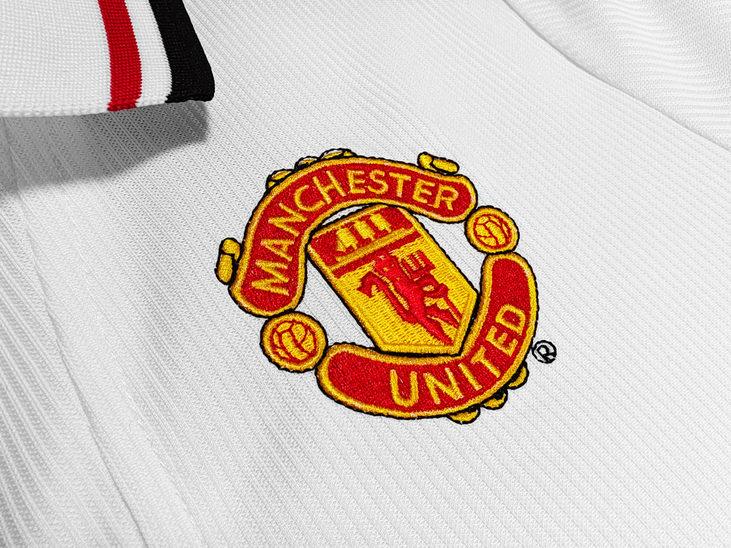 Maillot extérieur blanc à manches longues Manchester United 1998-1999