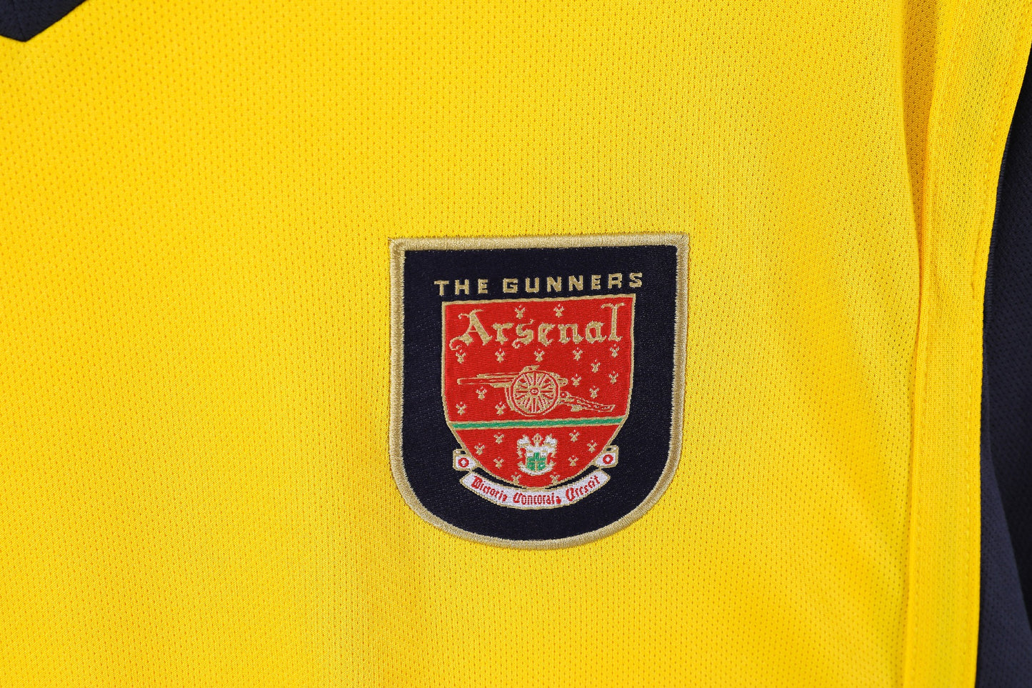 Maillot jaune extérieur Arsenal 2000-2001