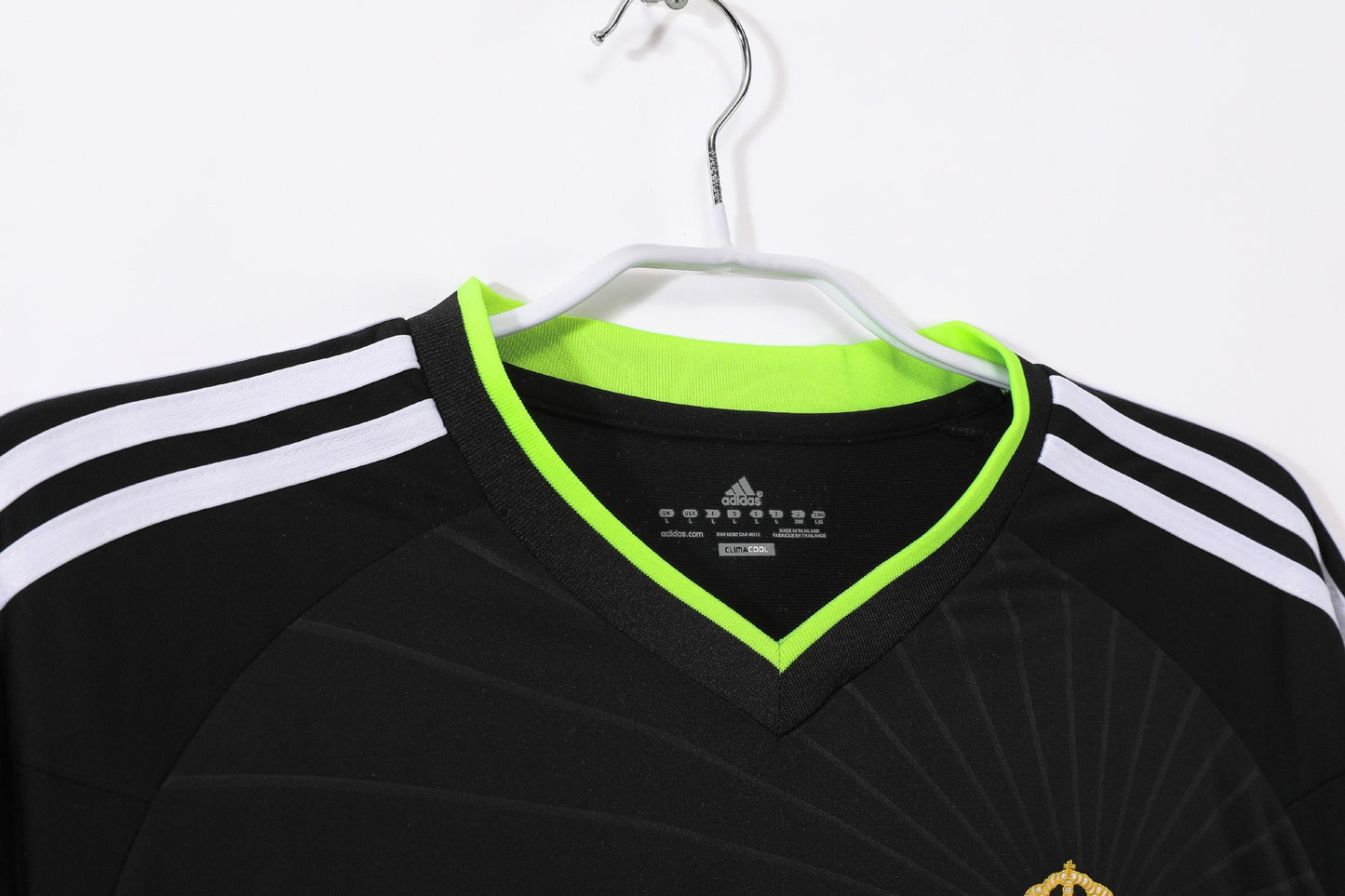 Camiseta de fútbol retro del Real Madrid 2010-2011 visitante