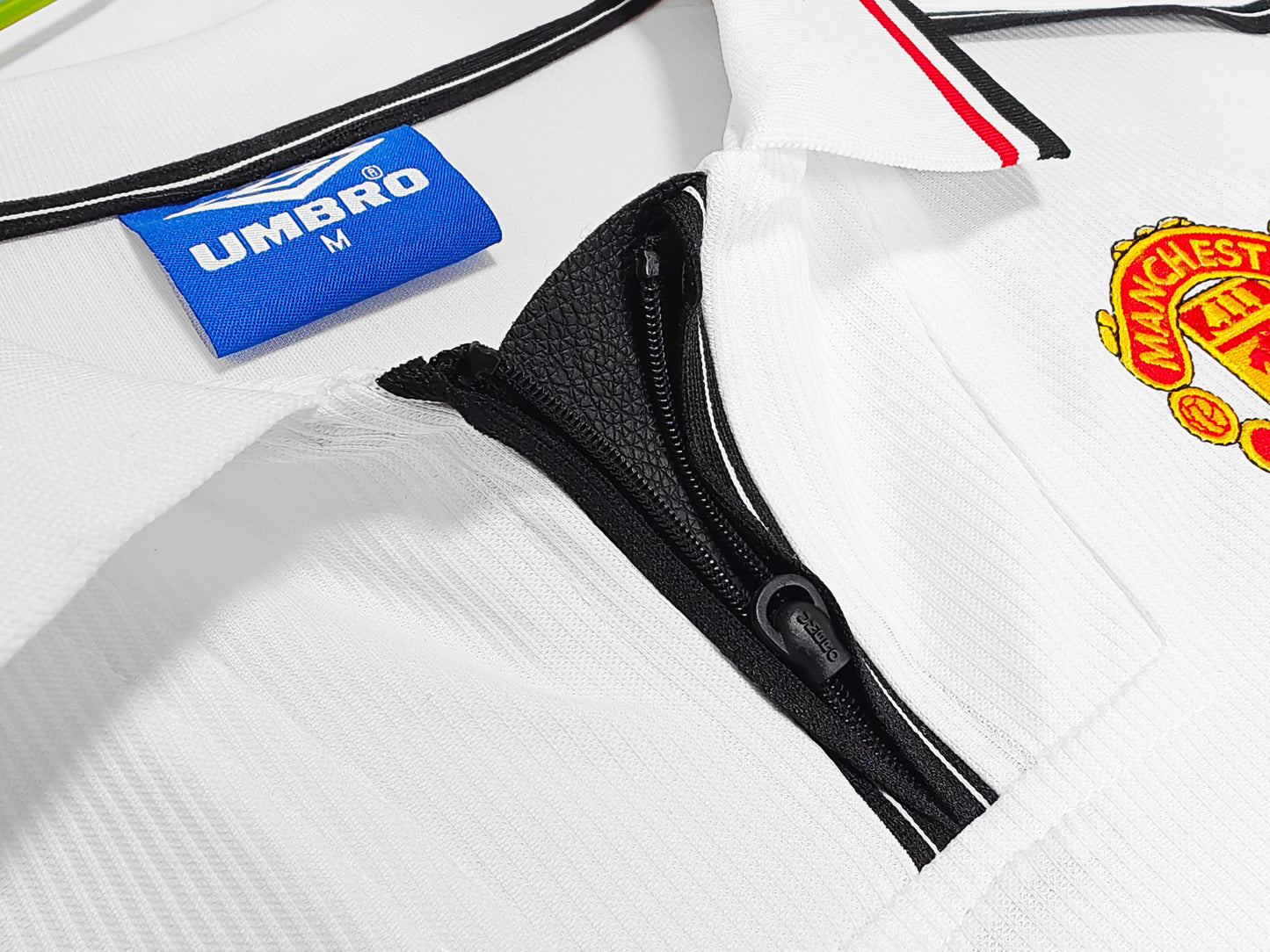 Maillot extérieur blanc à manches longues Manchester United 1998-1999