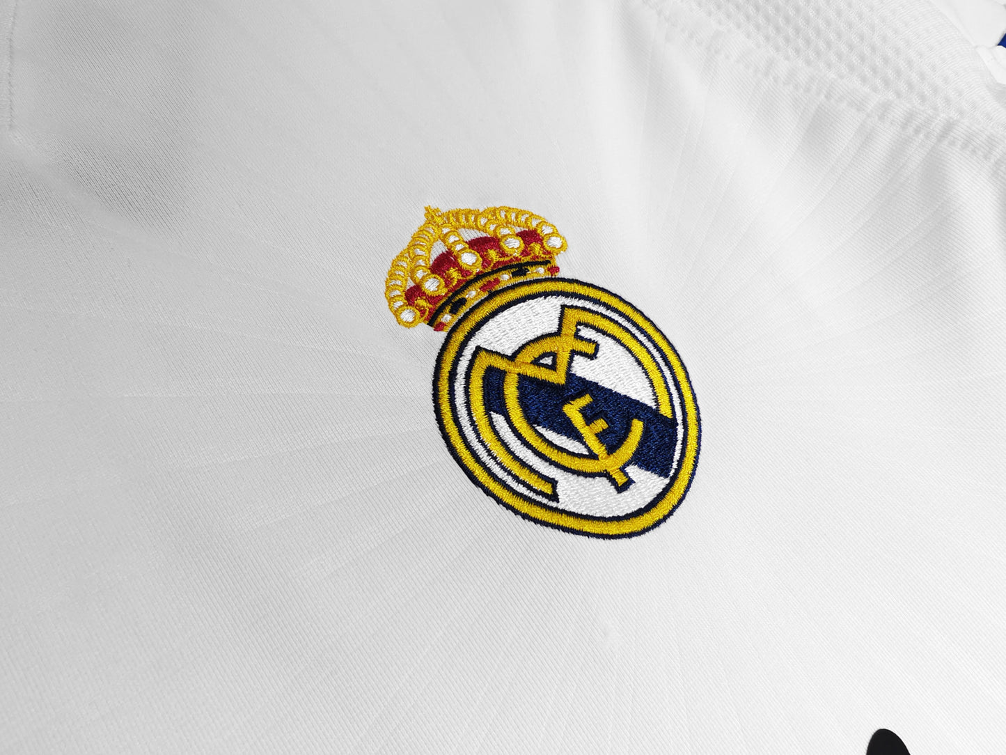 Camiseta del Real Madrid 2010-2011 de local
