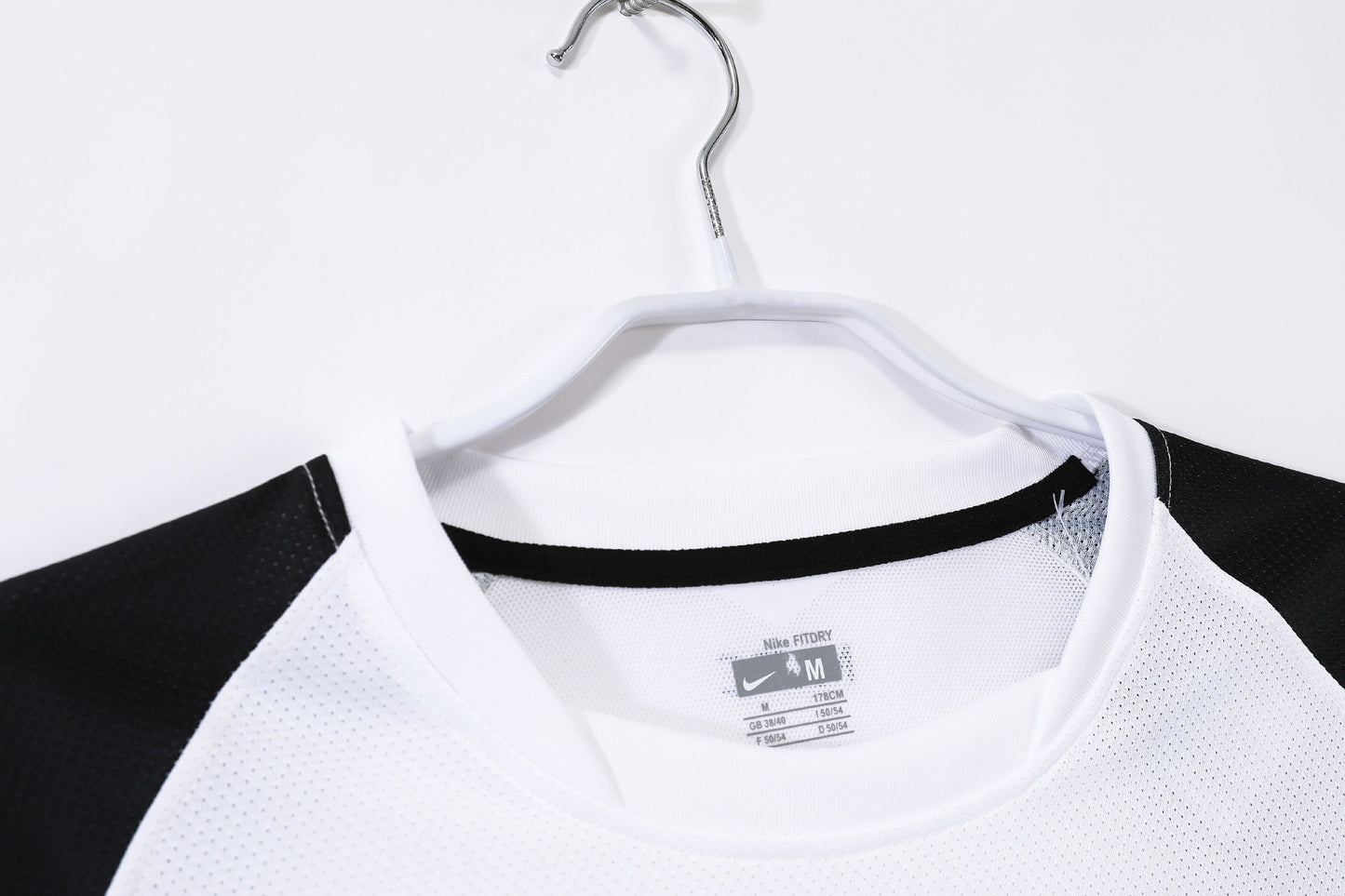 Maillot de football rétro Manchester United 2010-2011 extérieur blanc Ligue des Champions