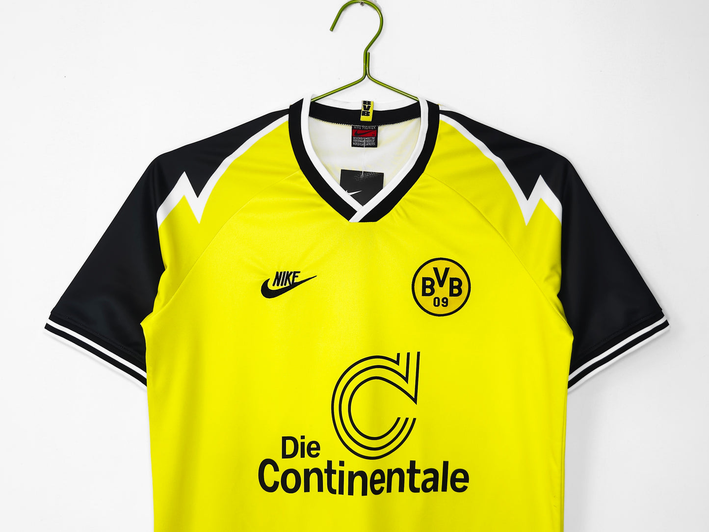 Borussia Dortmund 1995-1996 Home Jersey