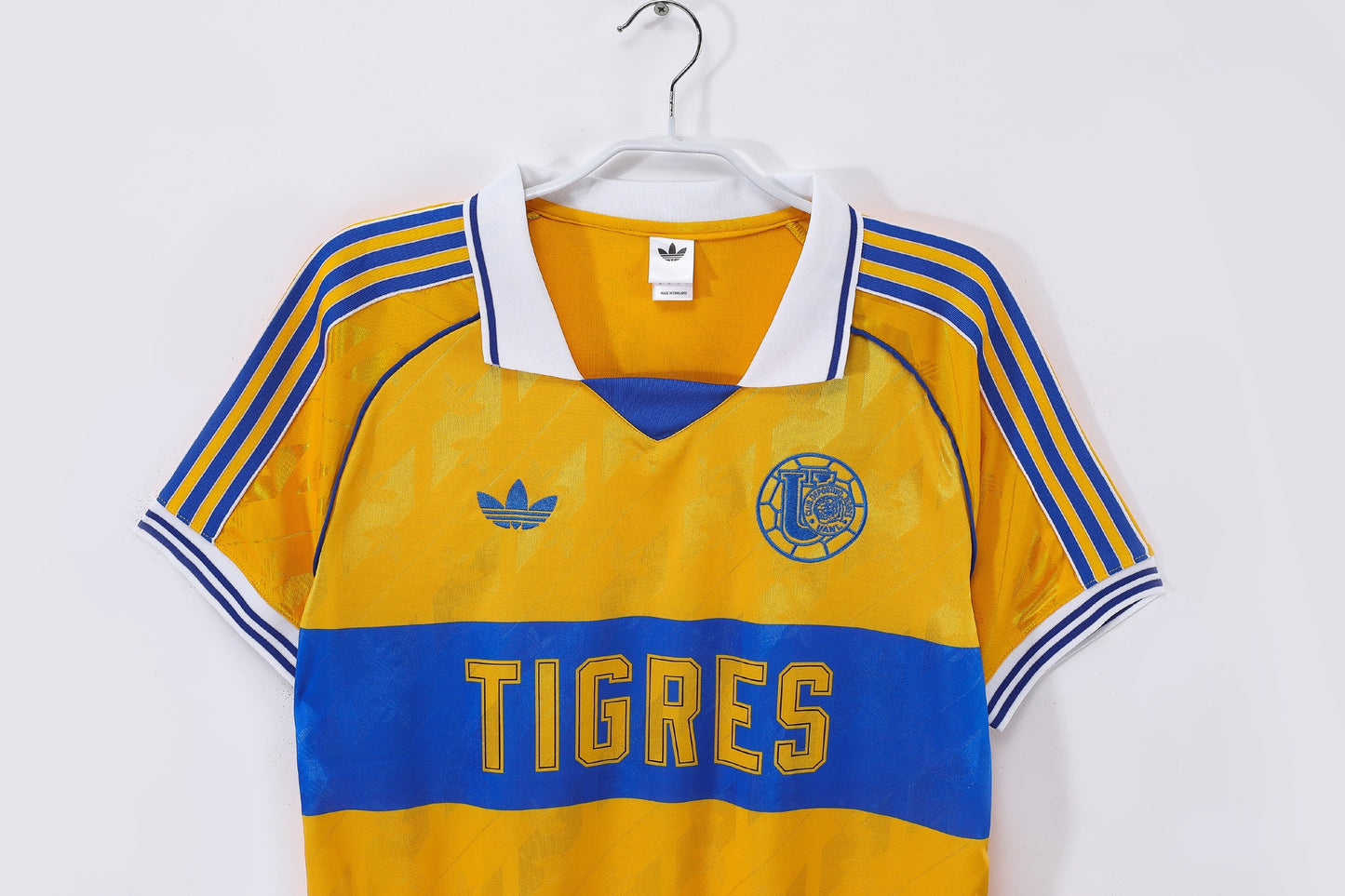 Camiseta de local del 65 aniversario de Tigres 2010